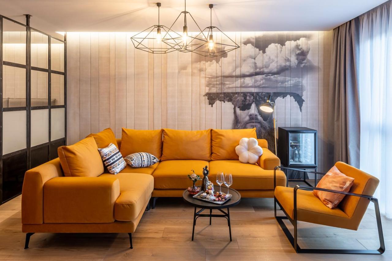 מלון Loft7 לבוב